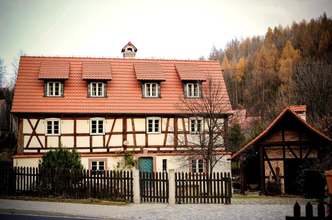 Dom Tkacza Lägenhet Pieszyce Exteriör bild